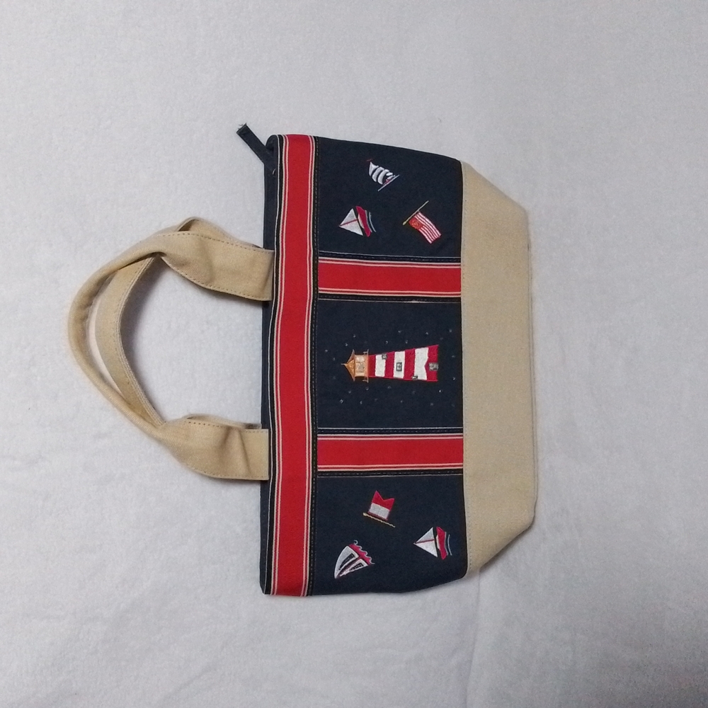Tianni Lighthouse Purse